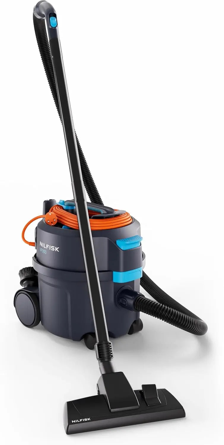 NILFISK Aspirateur Sec VP300 HEPA EC EU - avec Filtre et Buses 107421143 – 700 W / 225 W, 10 l, 398 x 340 x 395 cm, 60 Hz, bleu
